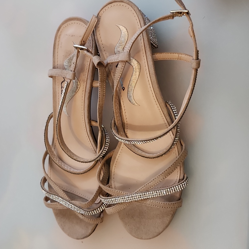 Nina sandals